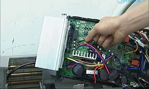 天峻美的空调电话是多少